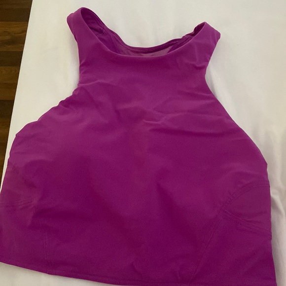 Lululemon Mesh-Back Train Bra *Medium Support A/B Cup